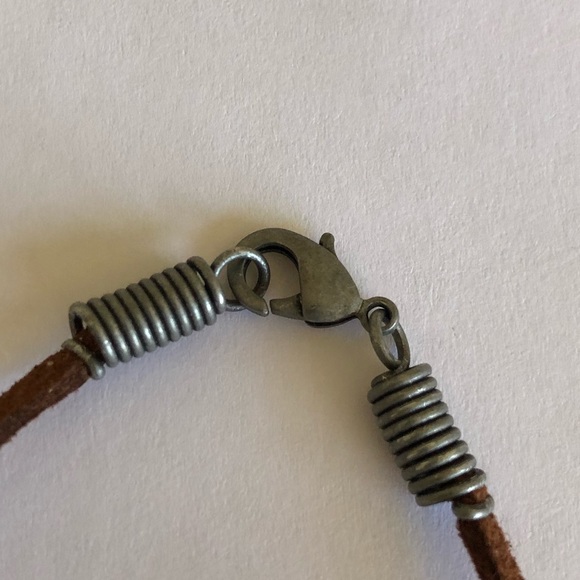 ✨MYSTERY Vintage Skeleton Key Necklace, Tan Cord - Picture 2 of 2